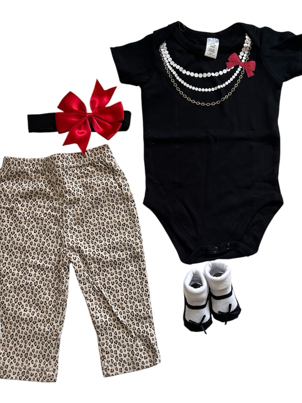 Baby Black Pearl-Print Bodysuit Set with Leopard Pants and Red Bow